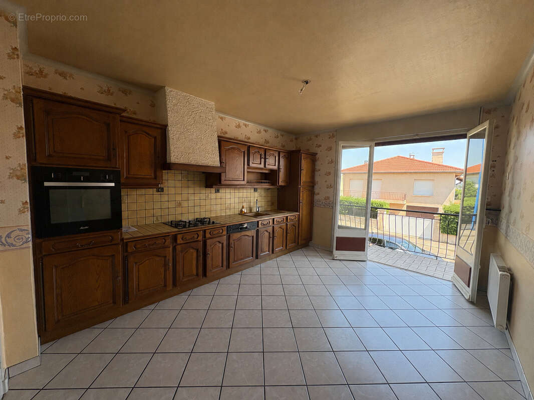 Maison de 93m2 sur 540m2 de terrain - photo 4