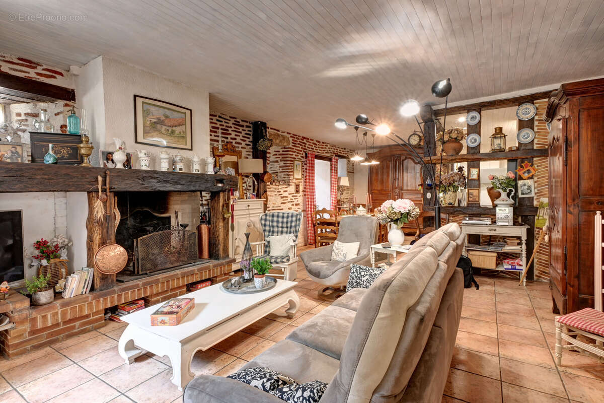 Maison à PENNE-D&#039;AGENAIS