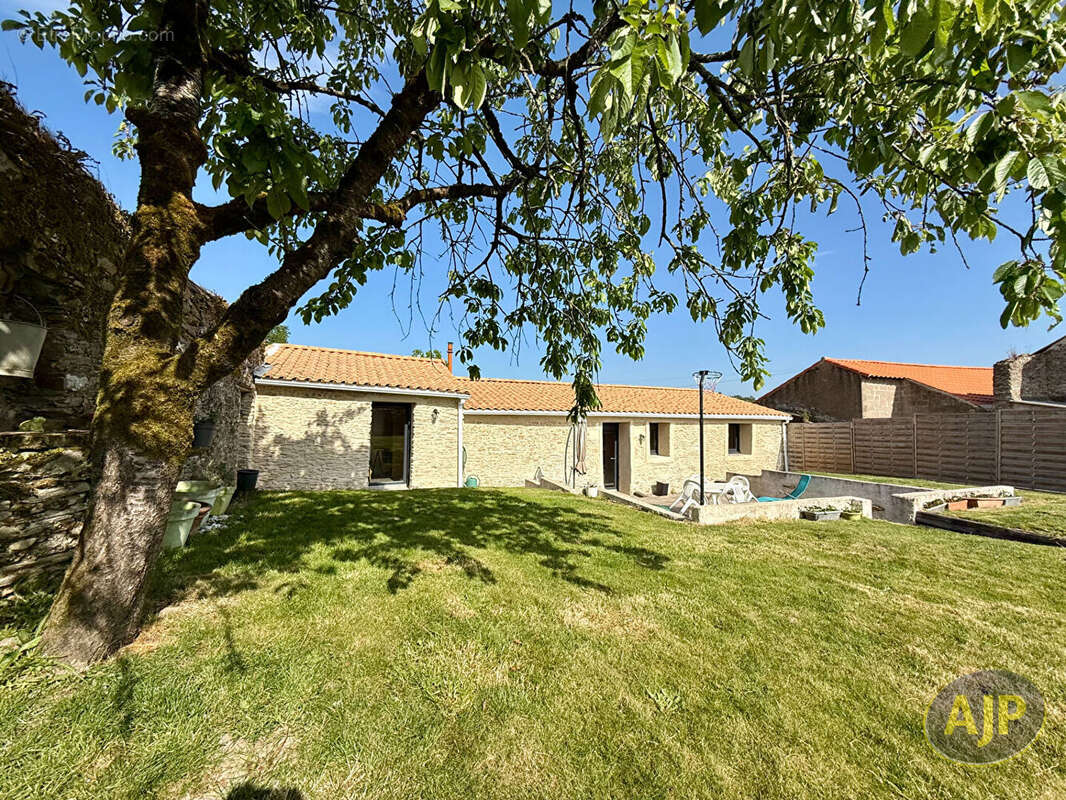 Machecoul Saint Meme - Maison 3 chambres - 84 m2 - photo 11