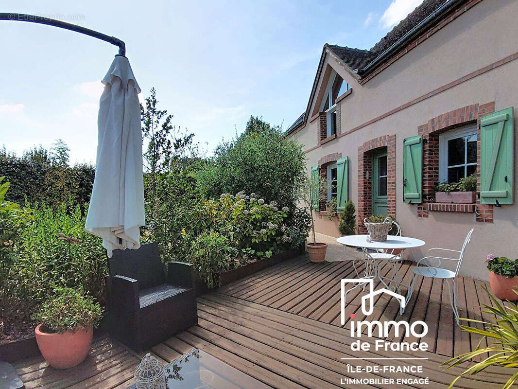 Maison d'architecte  8 pièces 200m² - FONTAINE-LA-GUYON - photo 18