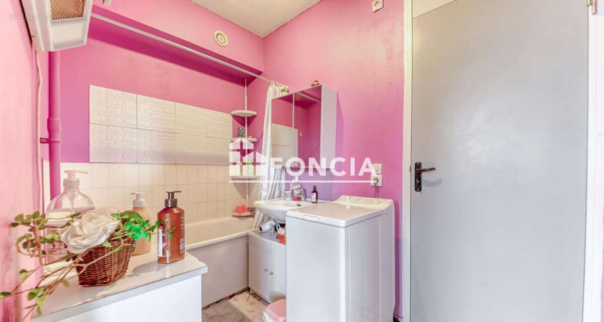 Appartement à LYON-8E