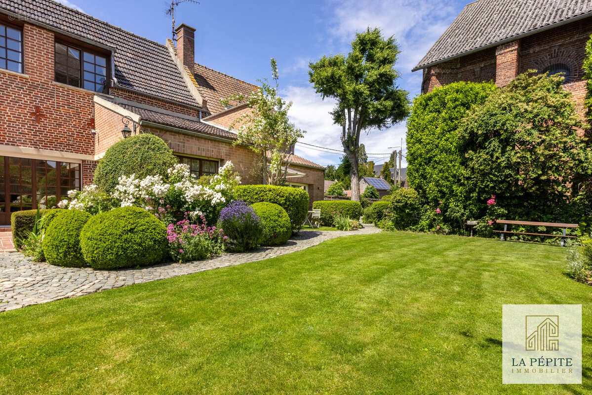 Domaine historique avec revenus locatifs immédiats et potentiel exceptionnel - photo 17