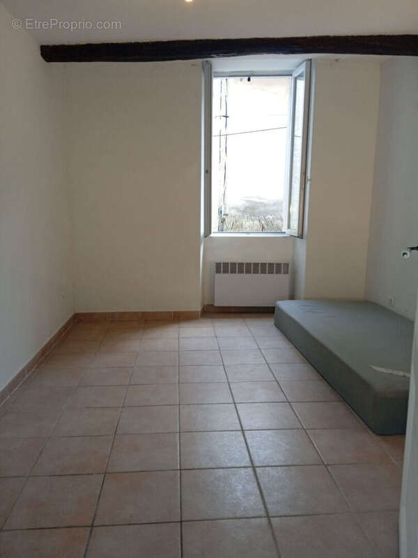 Appartement à SAINTE-ANASTASIE-SUR-ISSOLE