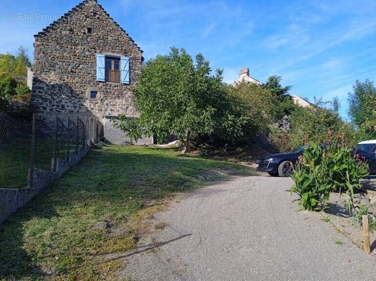 Maison à SAINT-DIERY