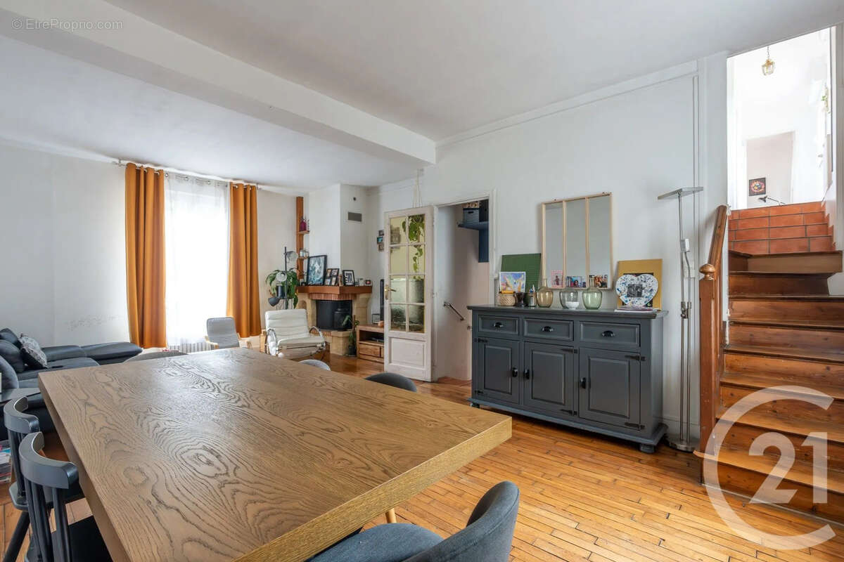 Maison à CHAMPIGNY-SUR-MARNE