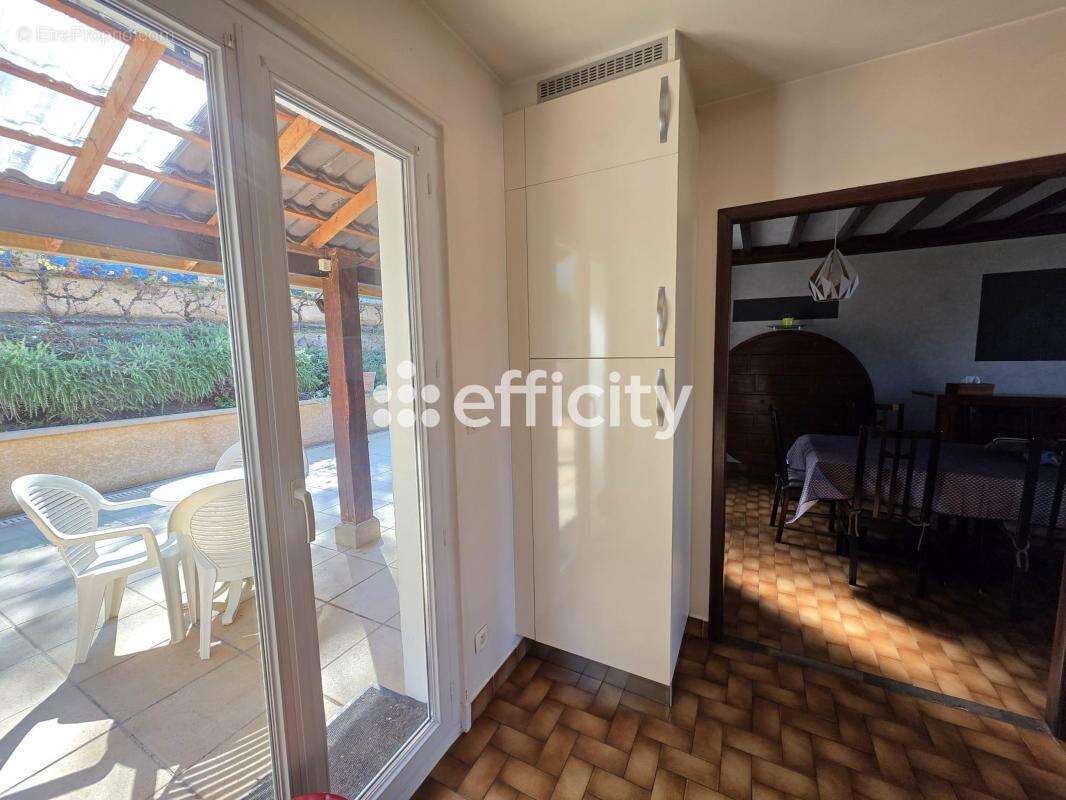 Maison à CIVRIEUX-D&#039;AZERGUES