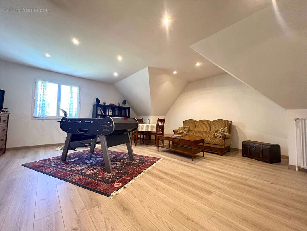 Maison à SAINT-CIRGUES-DE-MALBERT