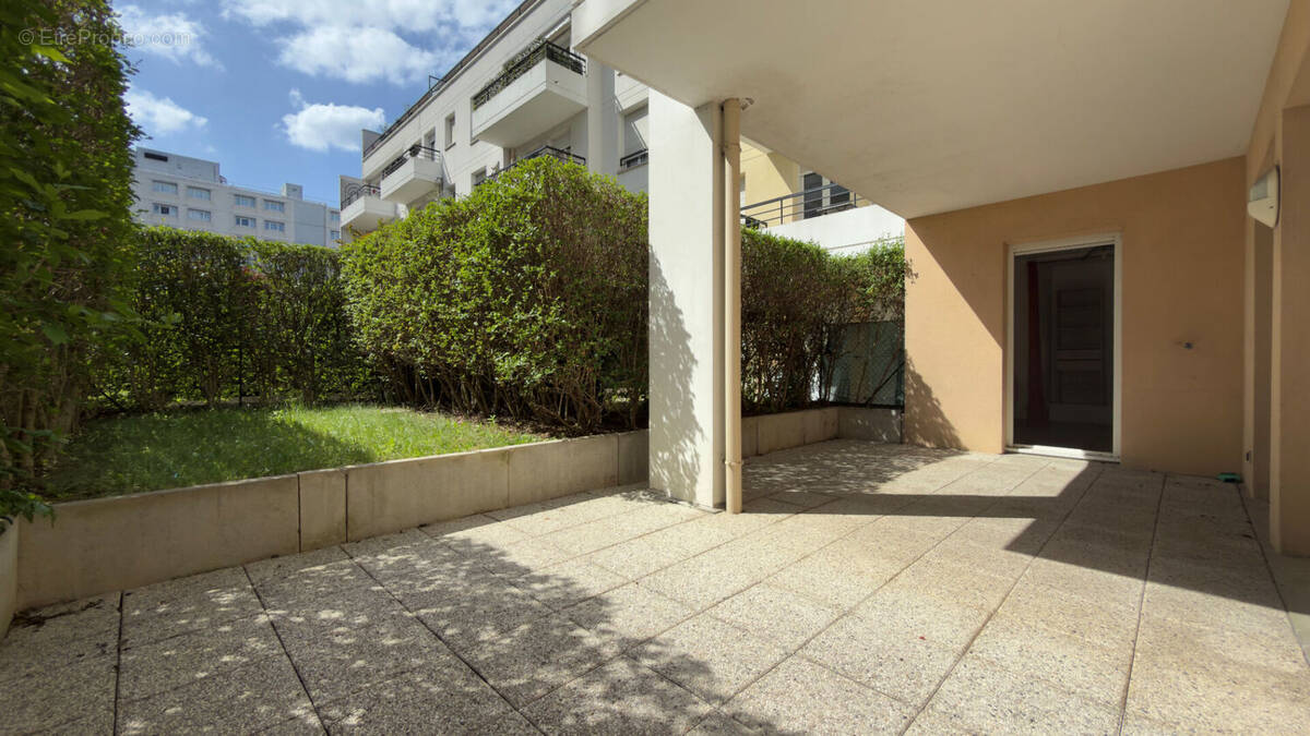 Appartement à MONTROUGE