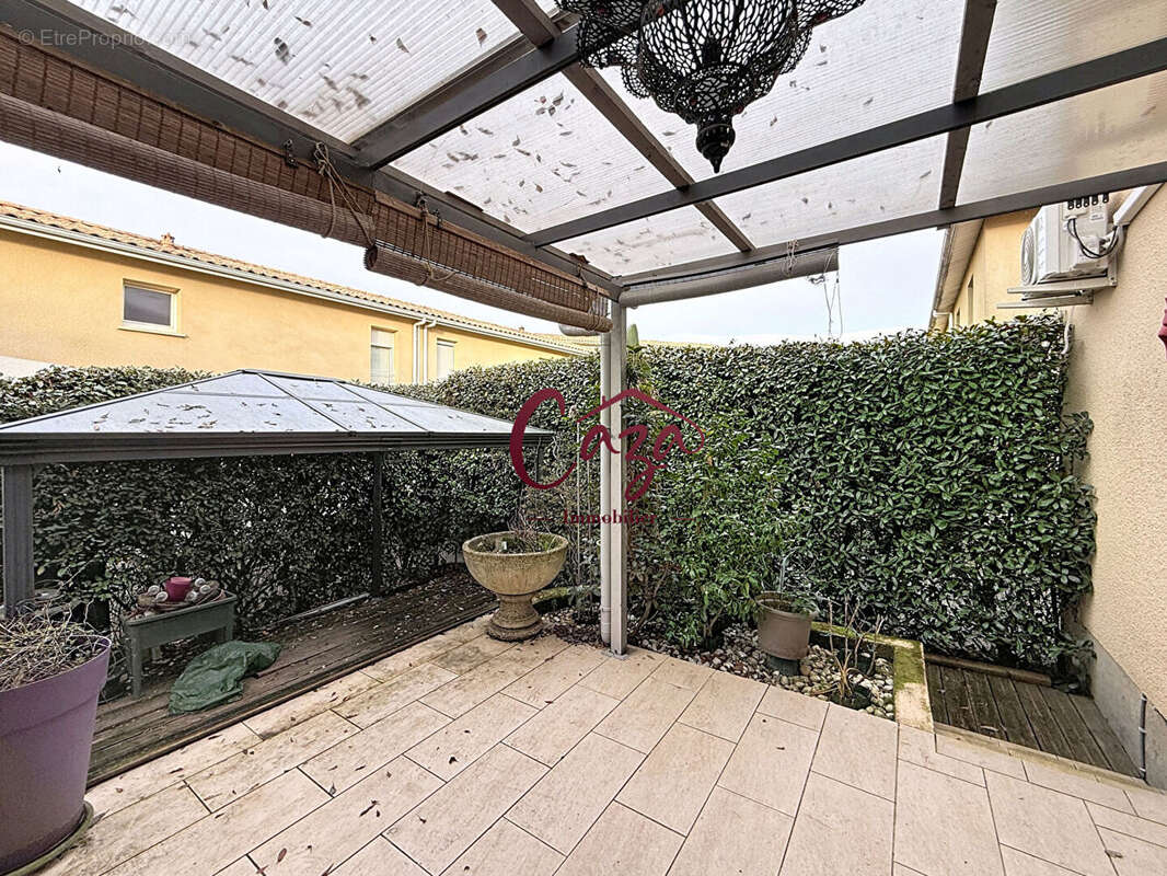 Maison à SAINT-CAPRAIS-DE-BORDEAUX