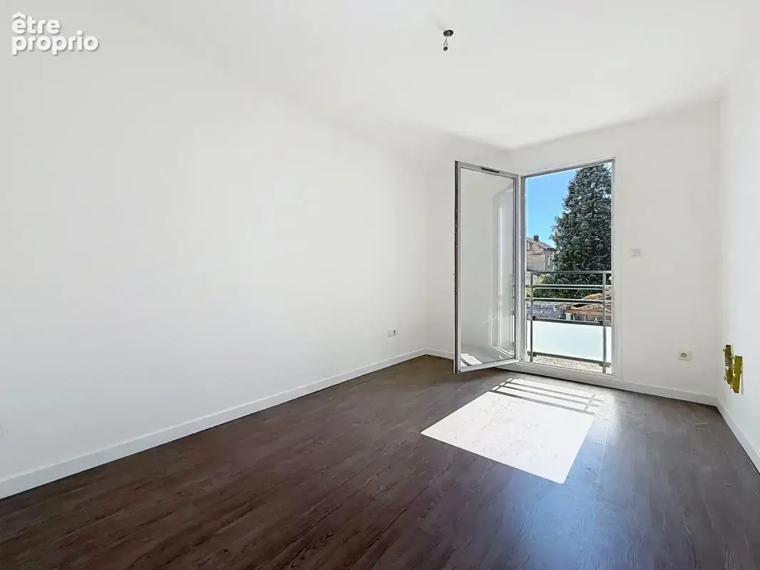Maison  contemporaine avec terrasse et jardin aux portes de Lyon - photo 11