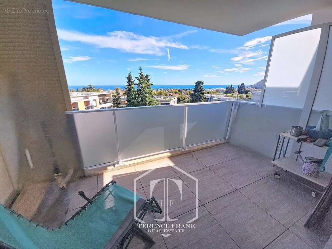 Appartement à VILLENEUVE-LOUBET