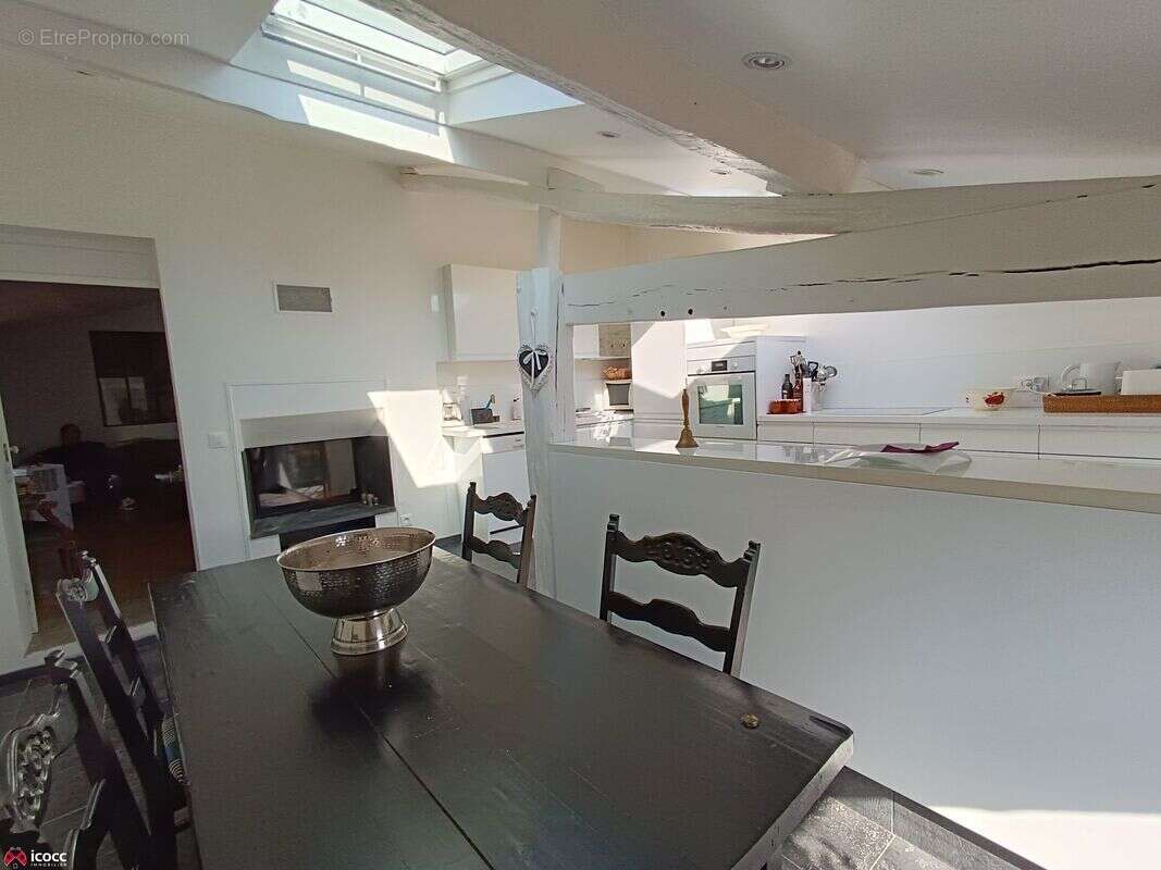 Maison à CHATEAU-GUIBERT