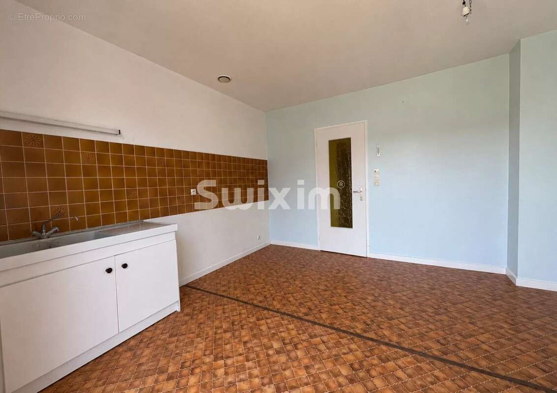 Maison de plain-pied surélevée à rénover – Eguisheim - photo 6