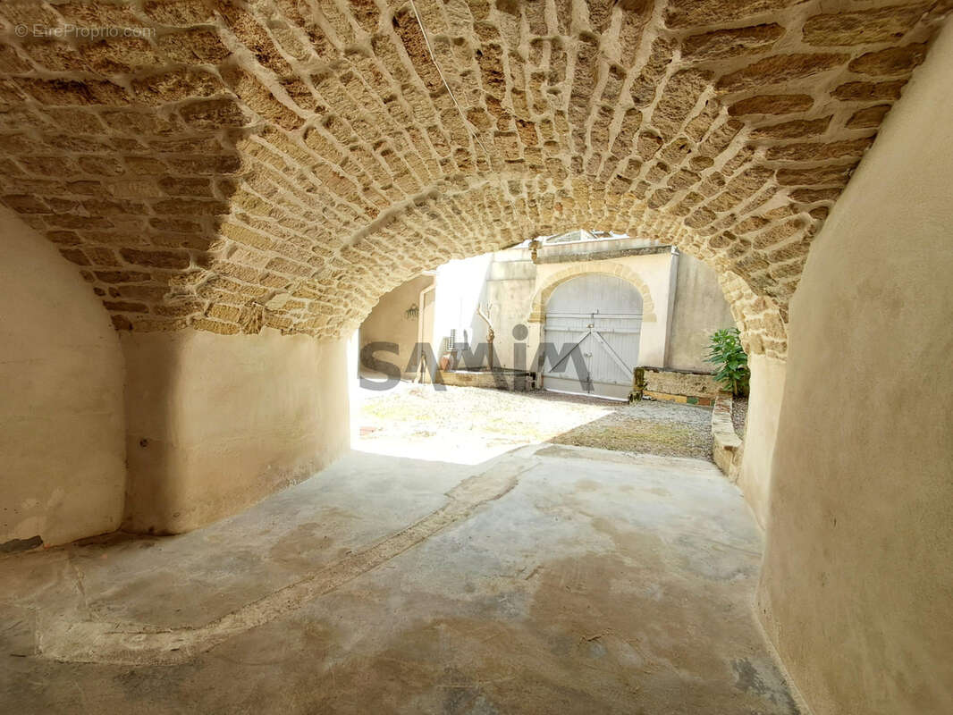 Maison à AIGUES-VIVES