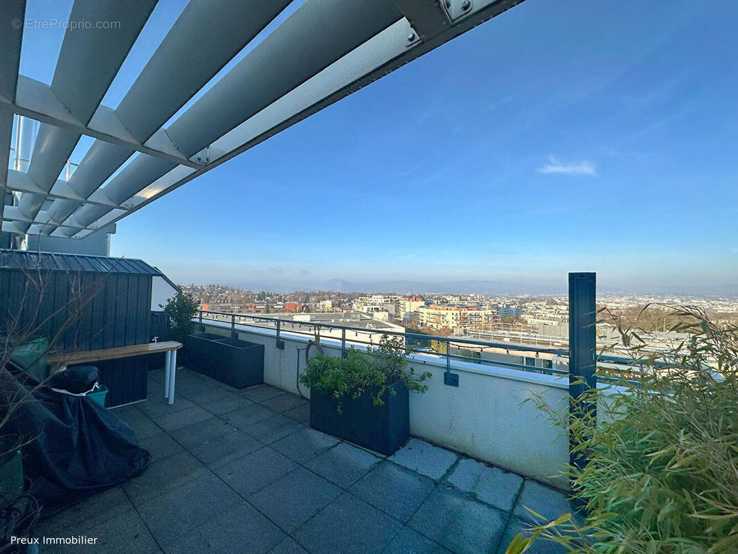 Appartement à SEYNOD