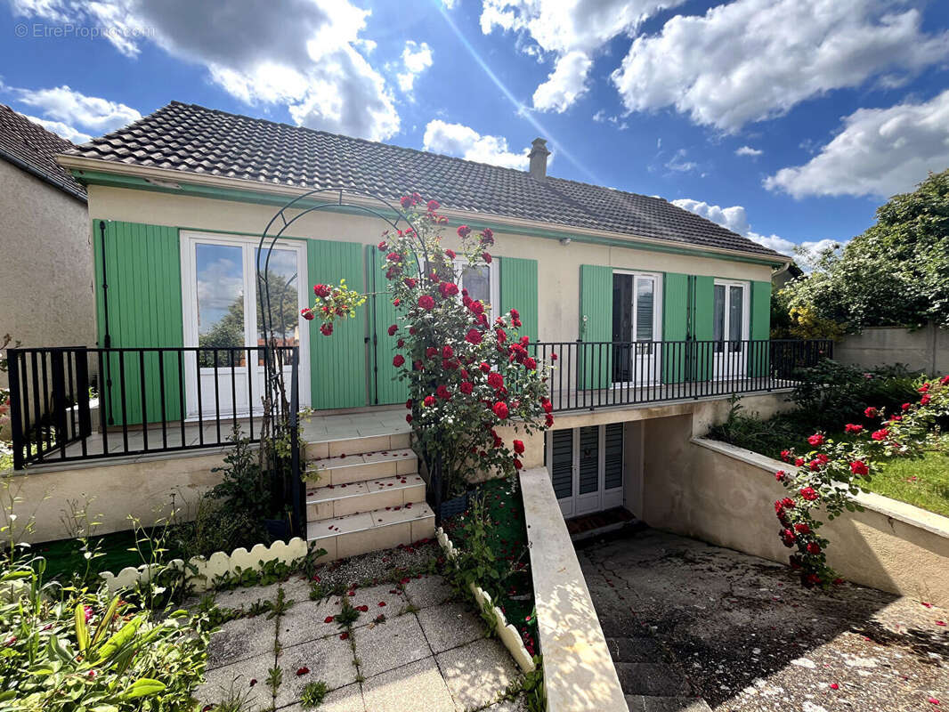 Maison à GUITRANCOURT