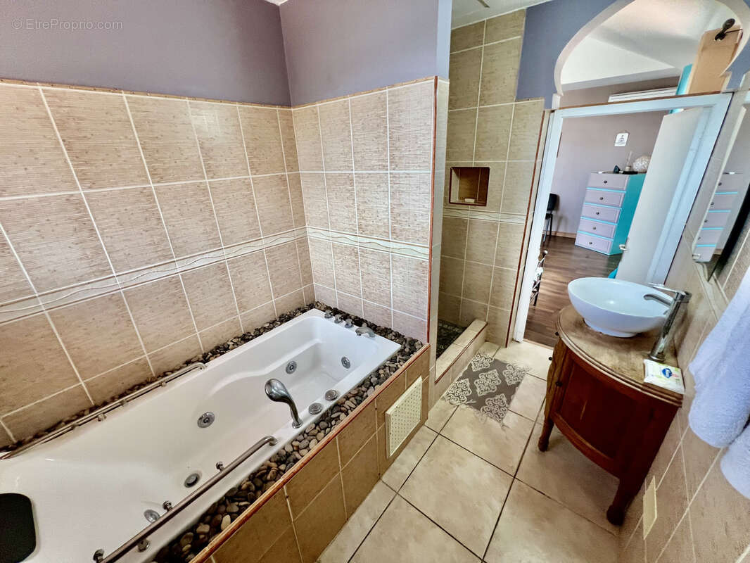 Maison à SAINT-JOSEPH