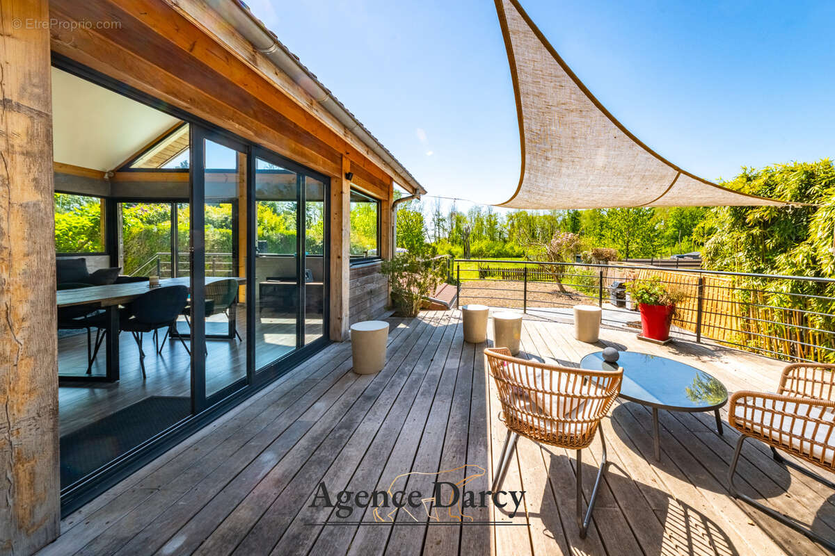 Maison à SAINT-JULIEN