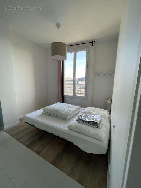 Appartement à CHARENTON-LE-PONT