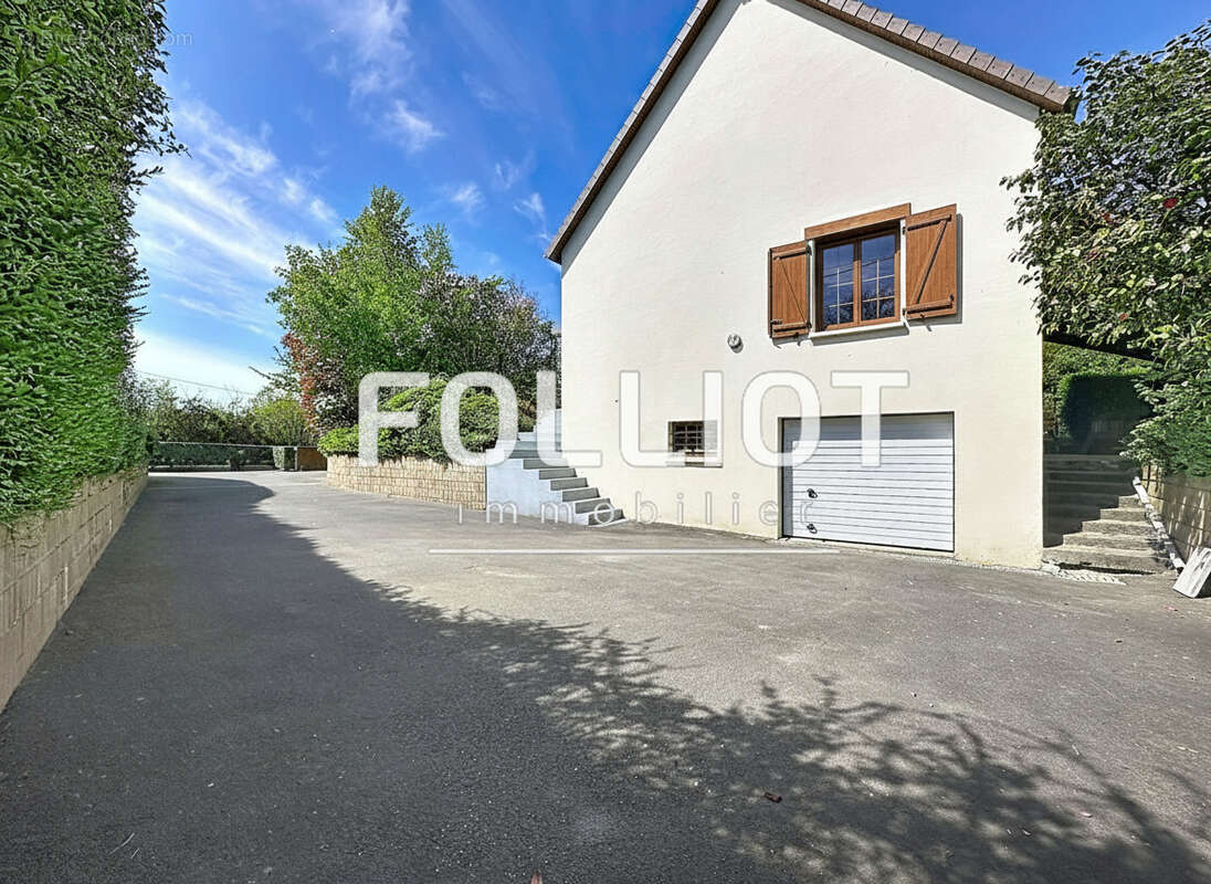 Maison à LONGUEVILLE