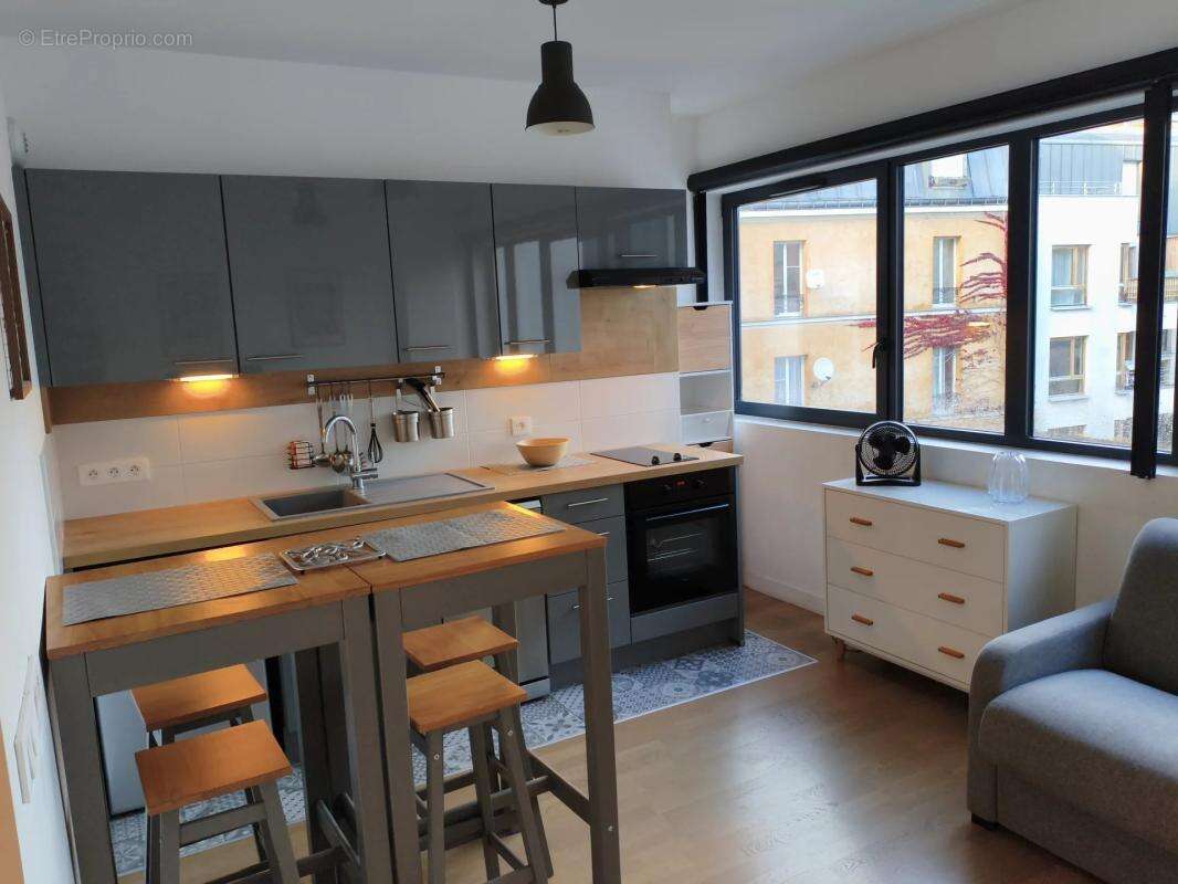 Appartement à PARIS-20E