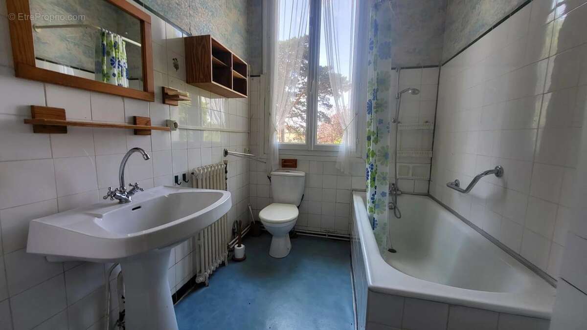 Maison à SAINT-AVIT-SAINT-NAZAIRE