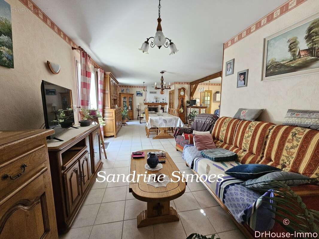 Maison à MONTMORILLON