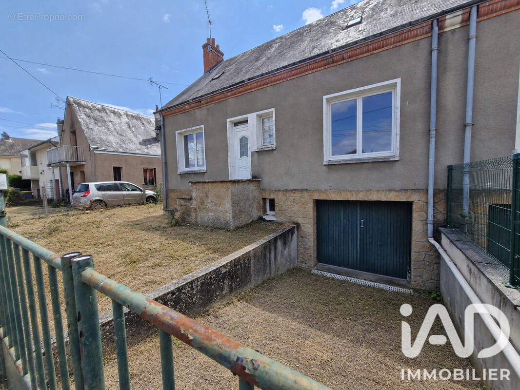 Photo 1 - Maison à SAINT-PERE-SUR-LOIRE
