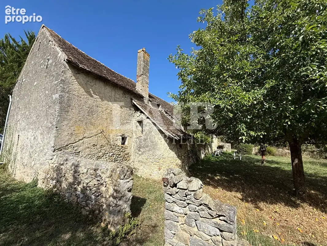 Corps de ferme rare avec dépendances et terrain réf:F15703 - photo 13