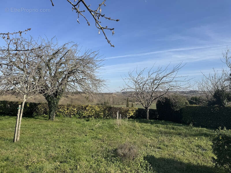 Maison à MORTAGNE-SUR-GIRONDE