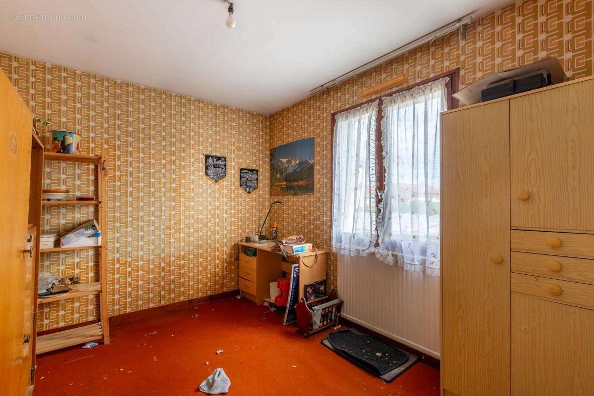 Maison à SAINT-BONNET-DE-MURE