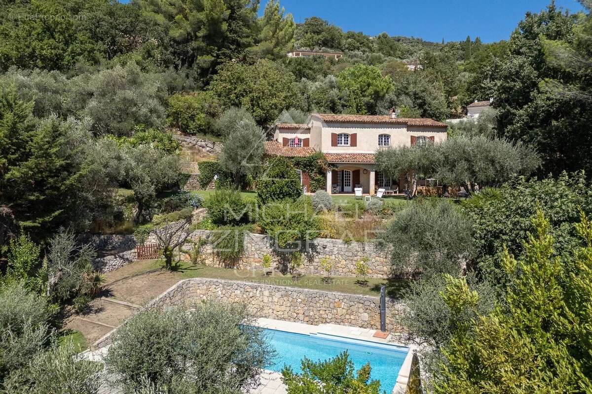 Maison à SPERACEDES