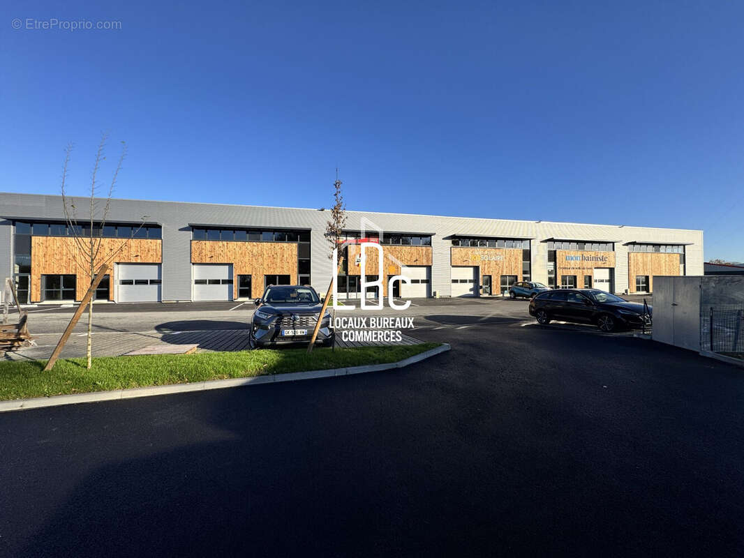 Commerce à BASSE-GOULAINE