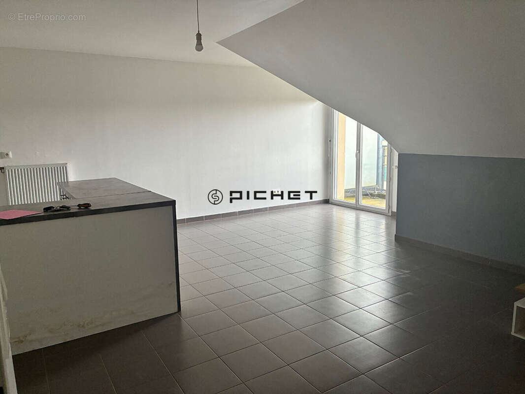 Appartement à DOURDAN