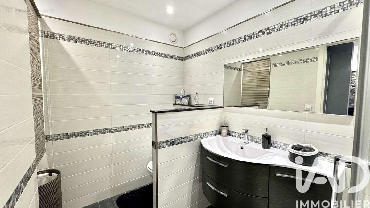 Photo 6 - Appartement à ROQUEBRUNE-CAP-MARTIN