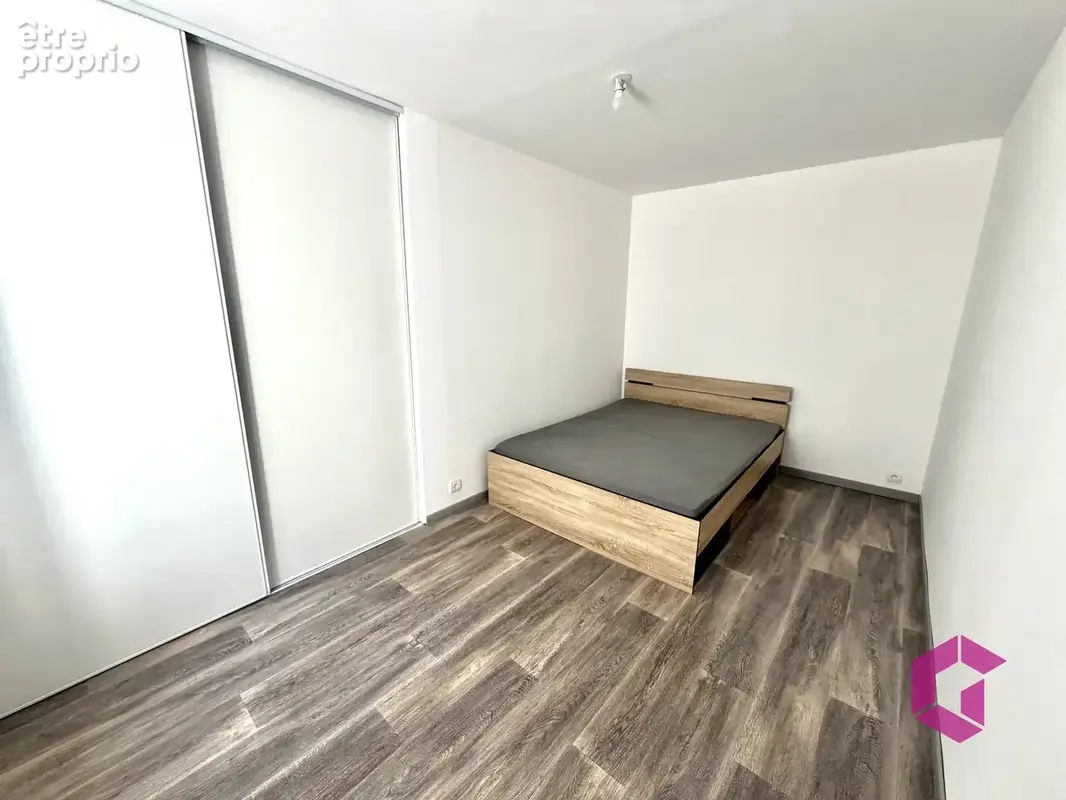 Maison de ville de 116 m2 mitoyenne, rénovée - 3 chambres (possibilité 4), possibilité de divisé en 2 appartem - photo 12