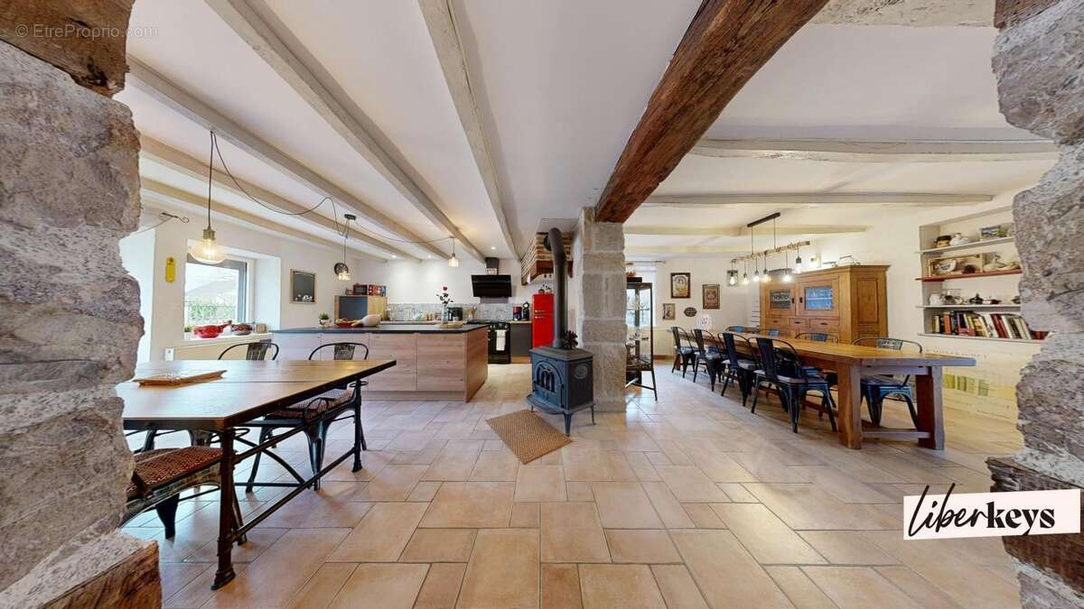 Maison à AUXONNE