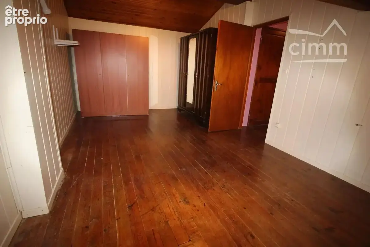 A vendre maison de village avec une cour - photo 11