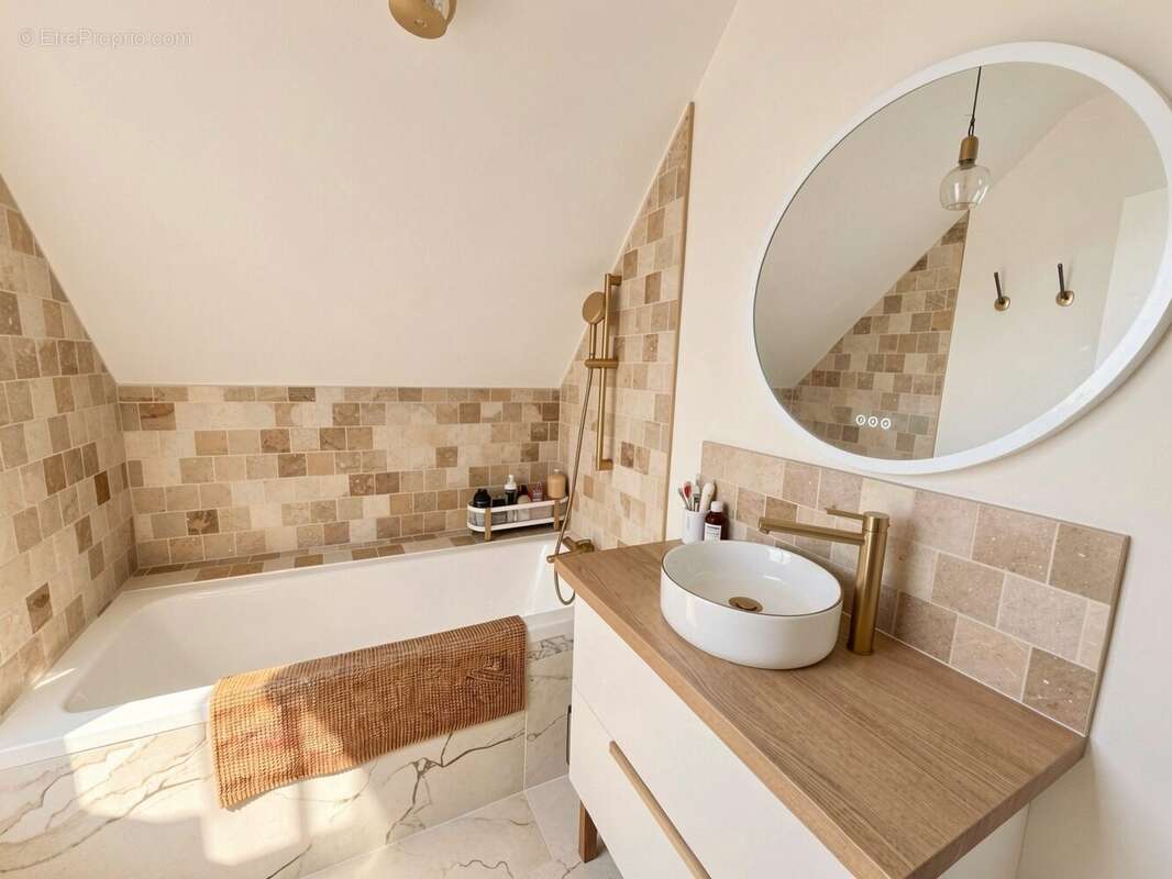 Appartement à CHARTRES-DE-BRETAGNE
