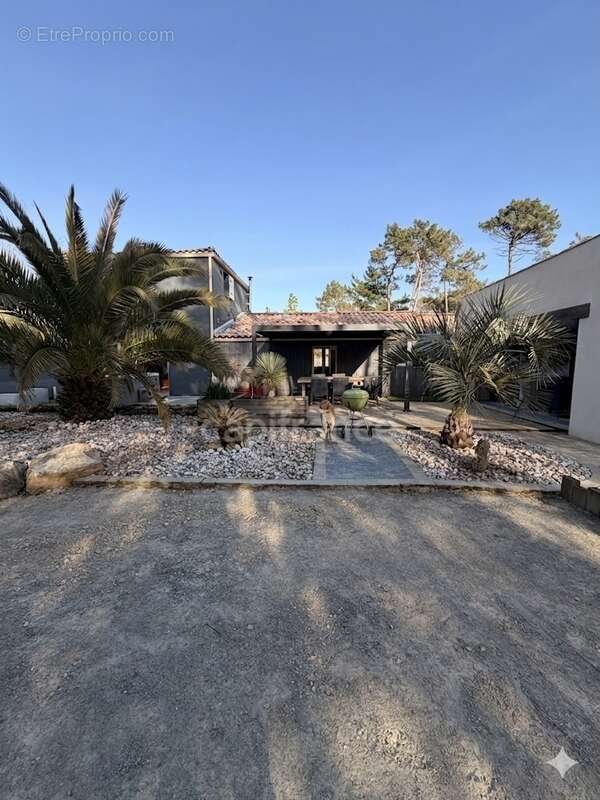 Maison à SAINT-GERVAIS