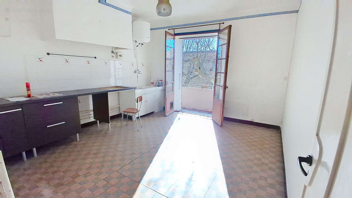 Maison Domazan 5 pièce(s) 130 m2 - photo 6