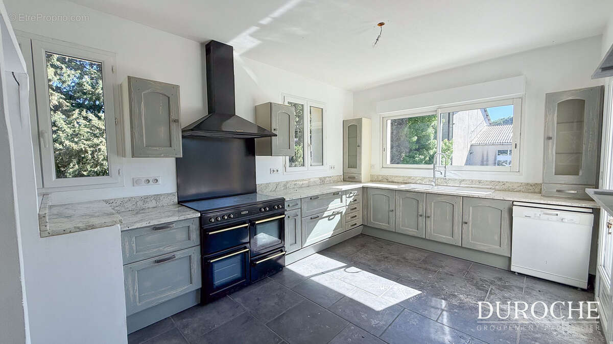 Maison à CADEROUSSE