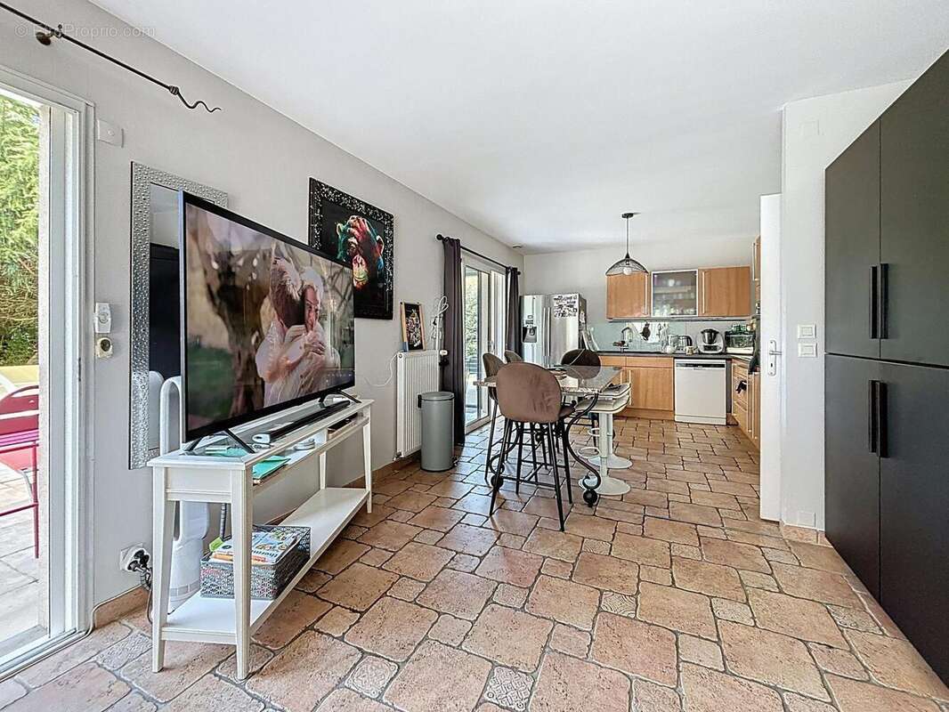 Maison 160 m² à Saint-Cyr-Sur-Loire  - photo 6