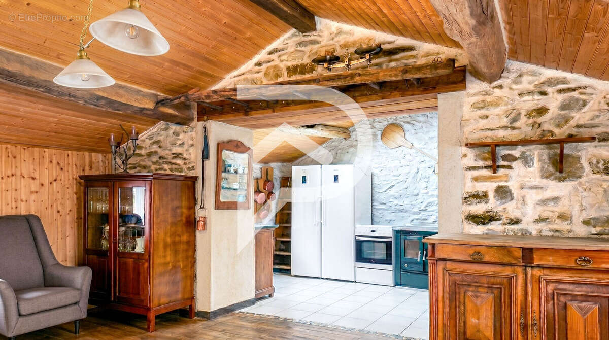 Maison à LACAZE
