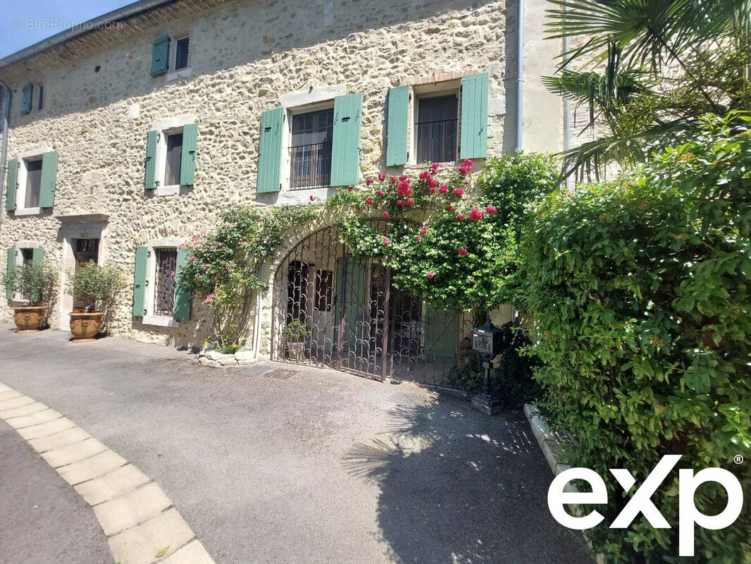 Maison à ALLEGRE-LES-FUMADES