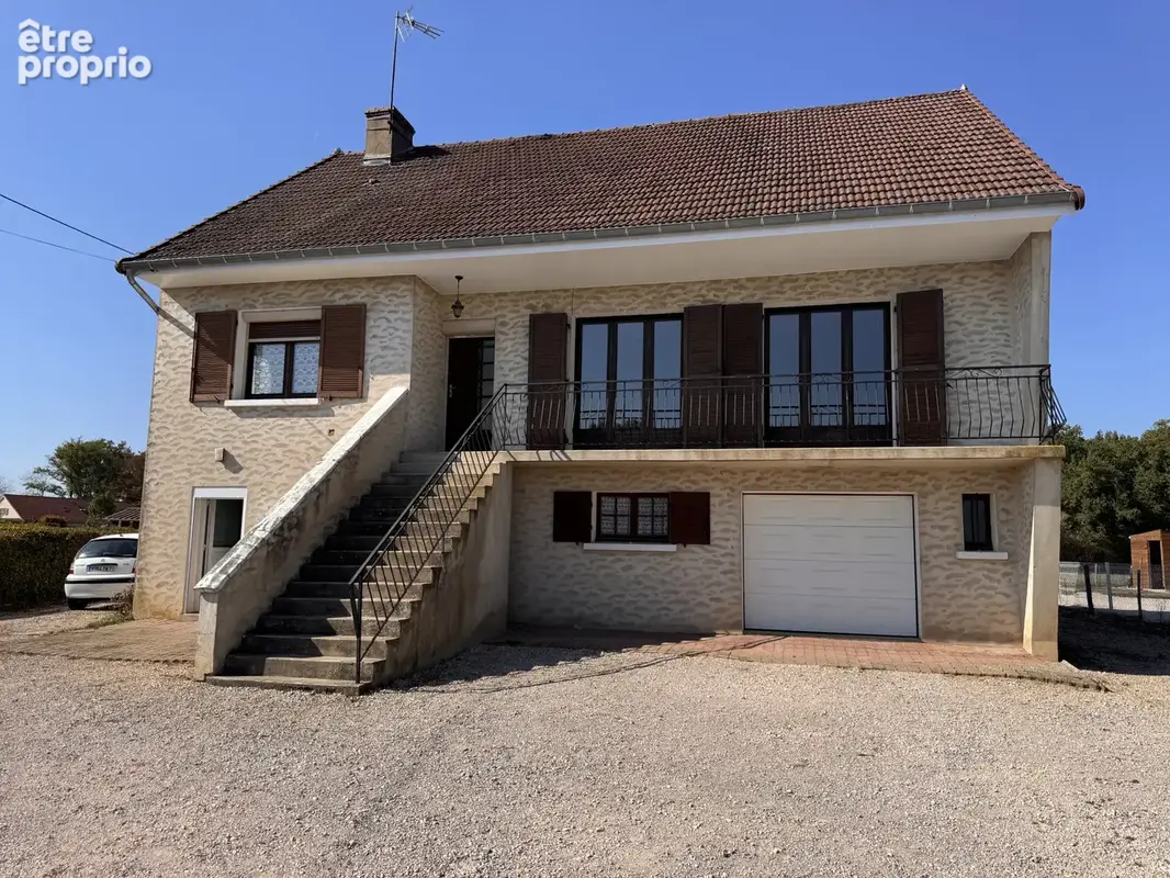 Maison individuelle avec grand terrain et potentiel d’aménagement - photo 1
