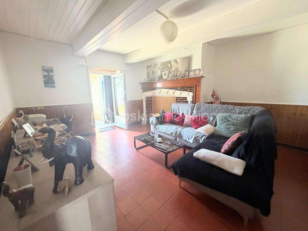 Maison mitoyenne de caractère avec un beau terrain et un garage - photo 6