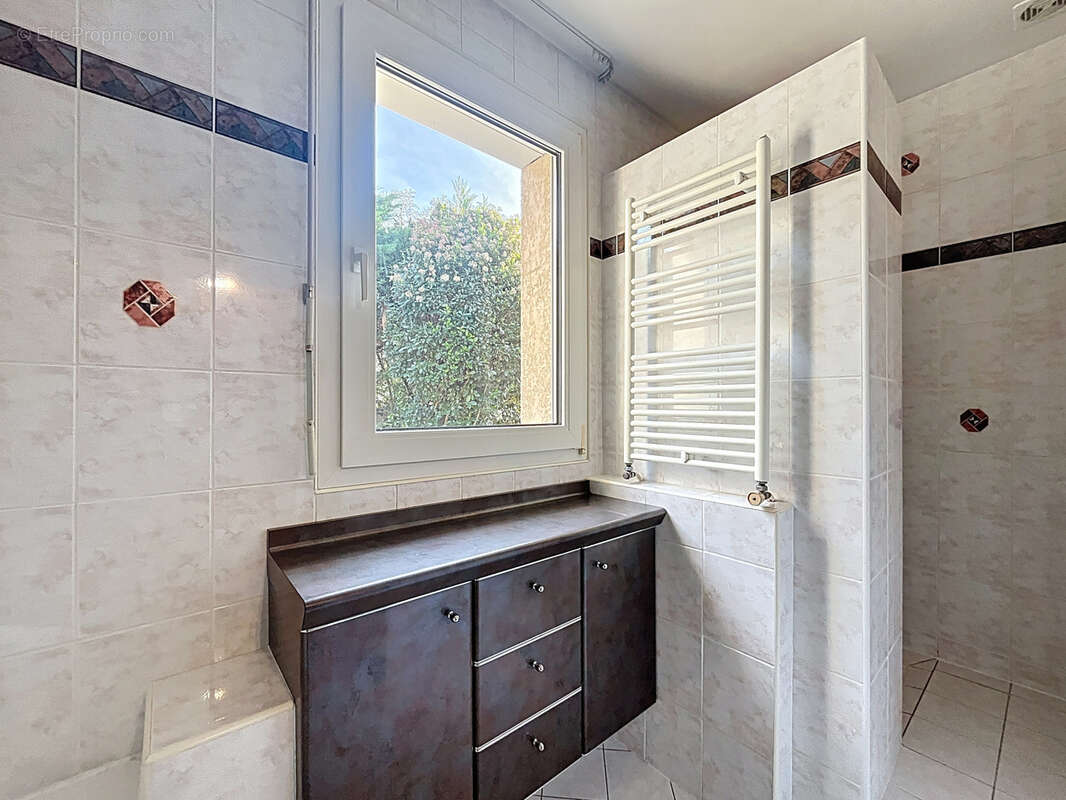 Maison à FRANCHEVILLE