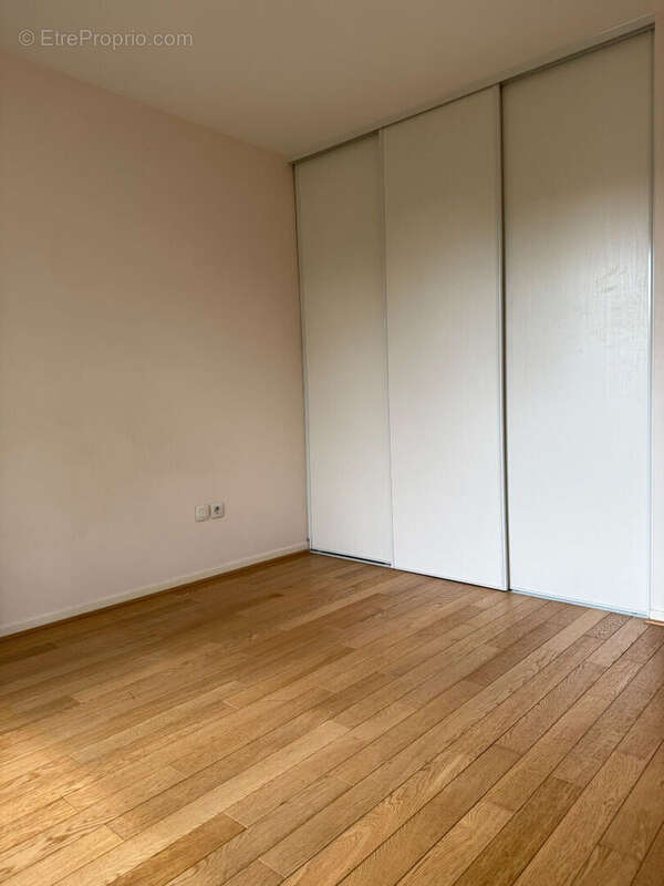 Appartement à CHILLY-MAZARIN