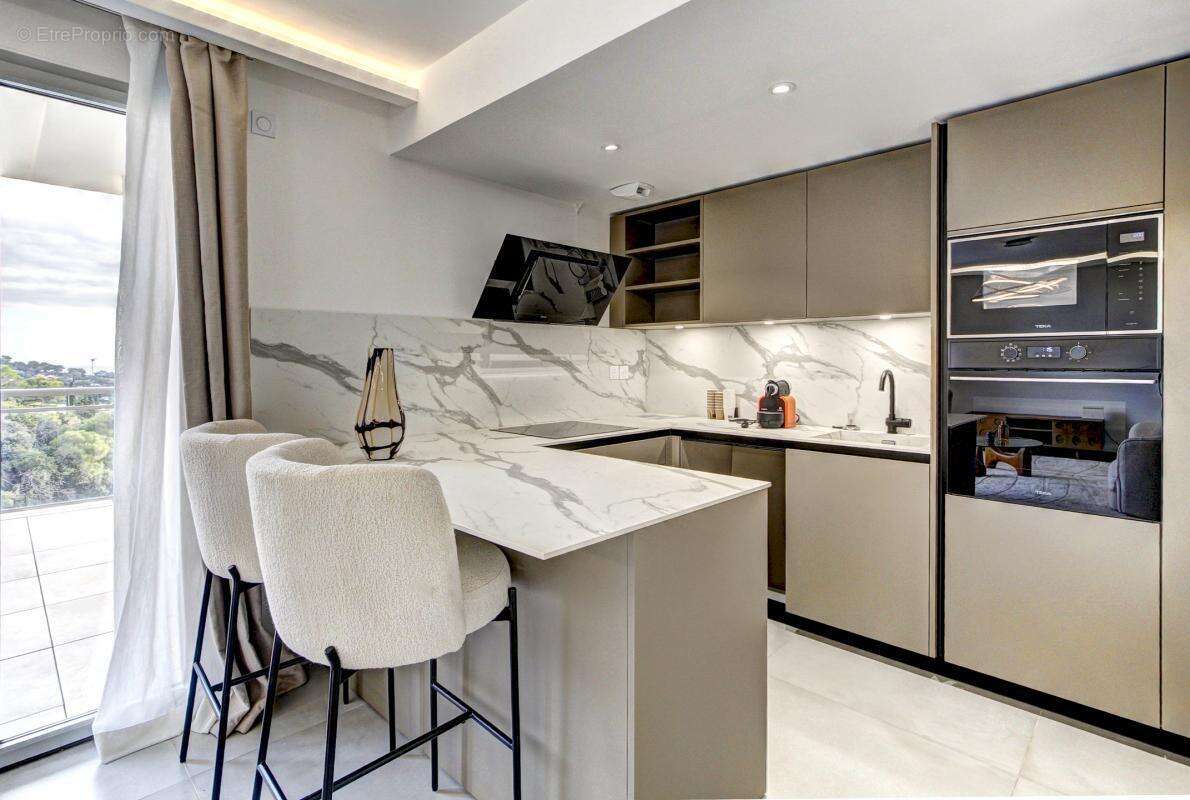 Appartement à LE CANNET